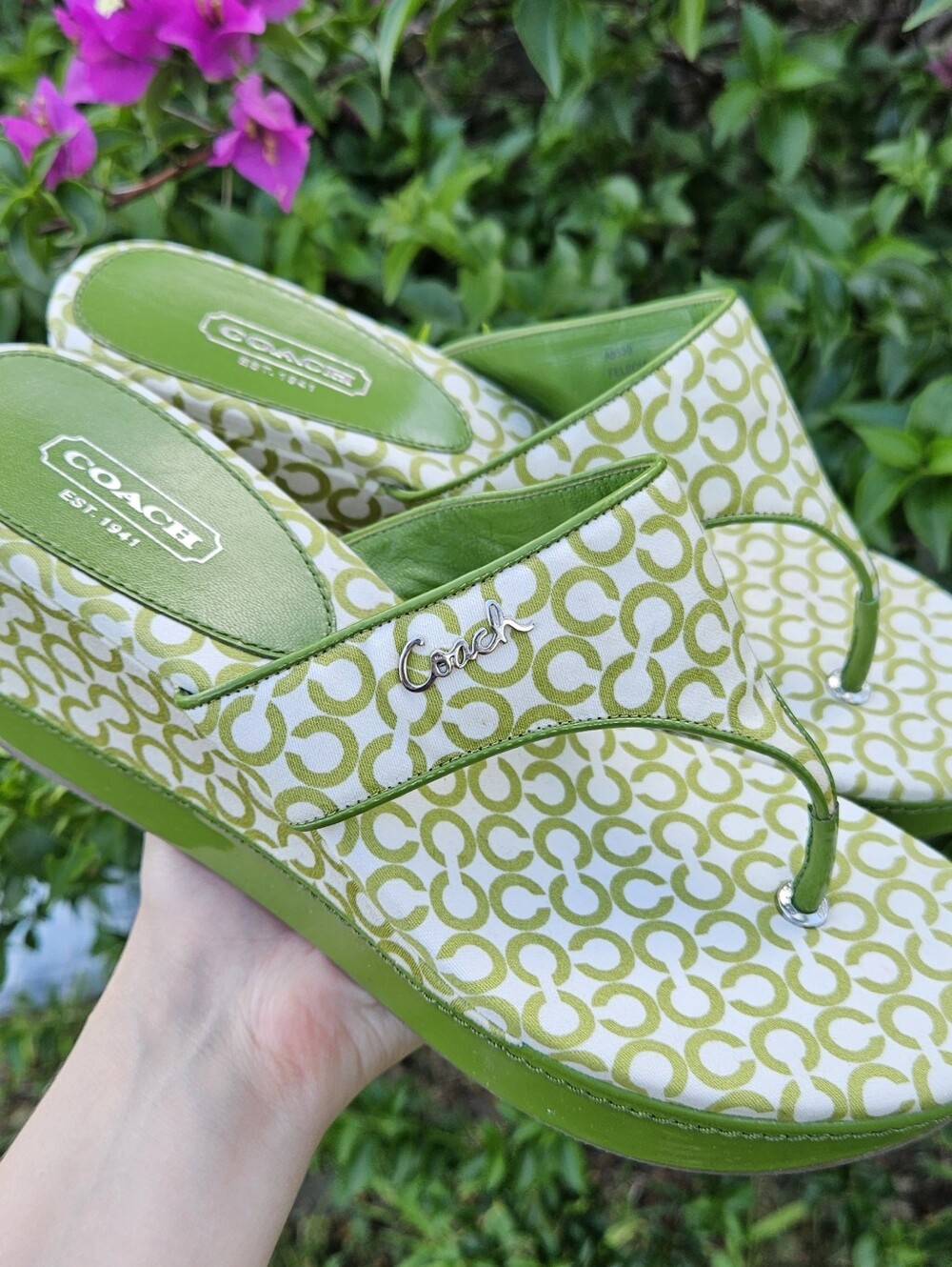 Coach Felicia A8530 Green Signature Wedge Flip Flop Sandals Women's 7.5B